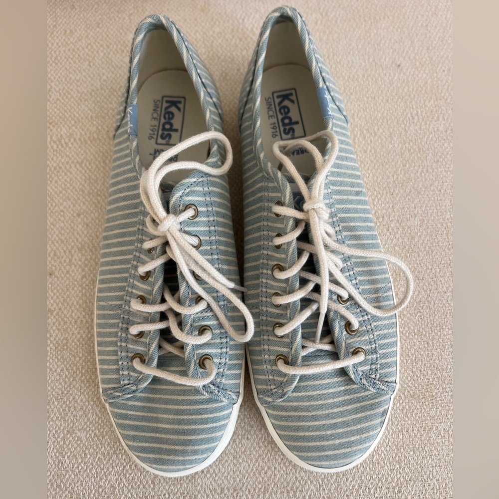 Navy Blue / white stripe Keds size 7